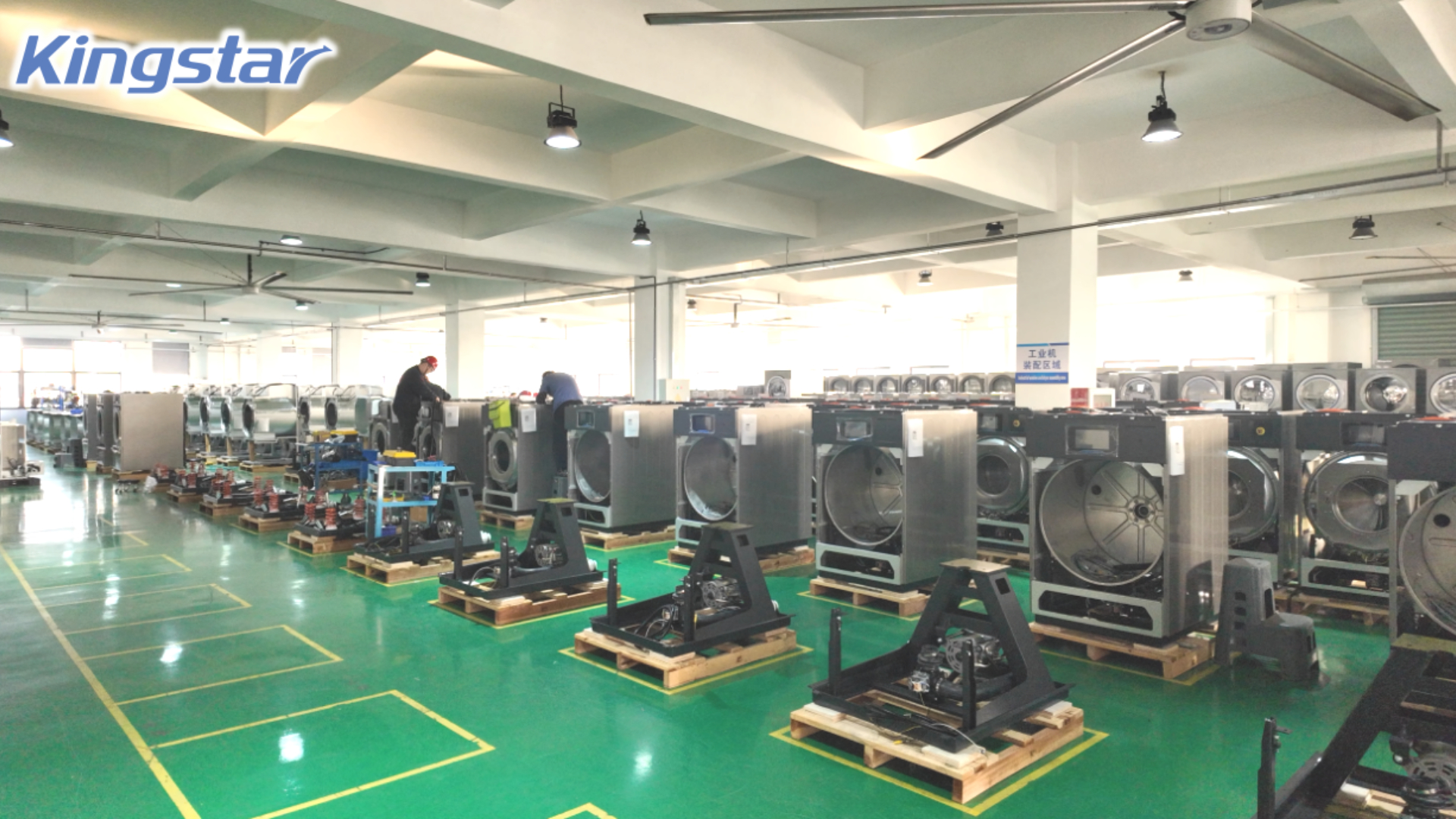 Selection of Bleaching Agents for Different Fabrics in Laundry Shops